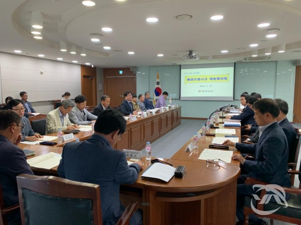 ‘해양오염사고 신속대응 민관협의체’ 협의회 진행 모습