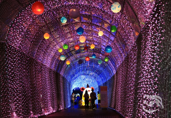 한국관광공사 8월 가볼만한 곳으로 선정된 밀양 트윈 터널